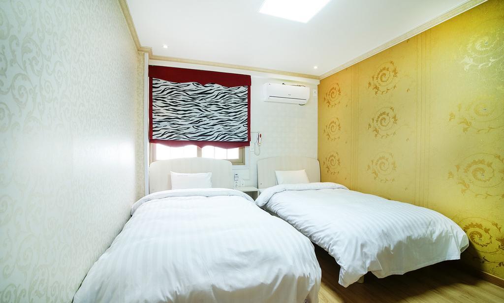 Tamragio Residence Hotel Jeju Værelse billede