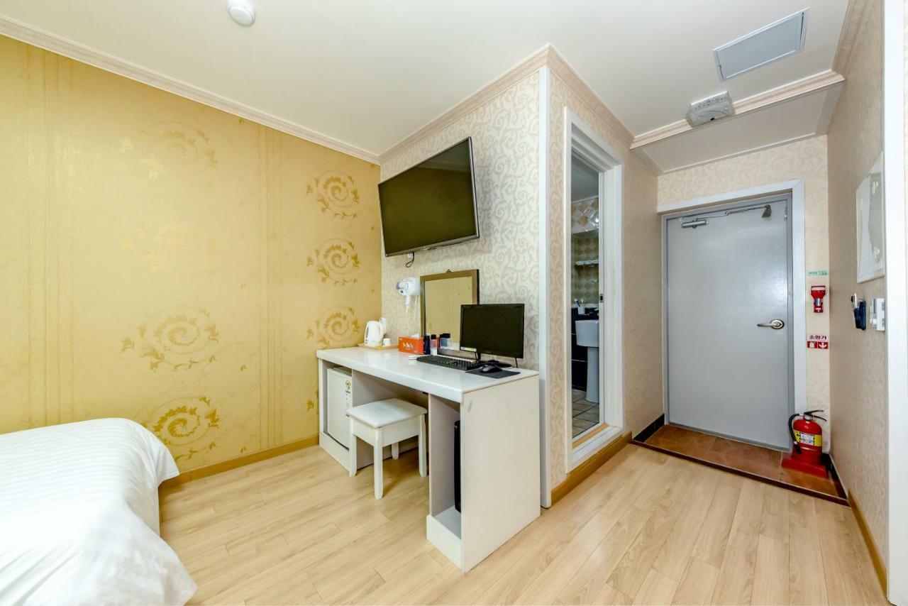 Tamragio Residence Hotel Jeju Eksteriør billede