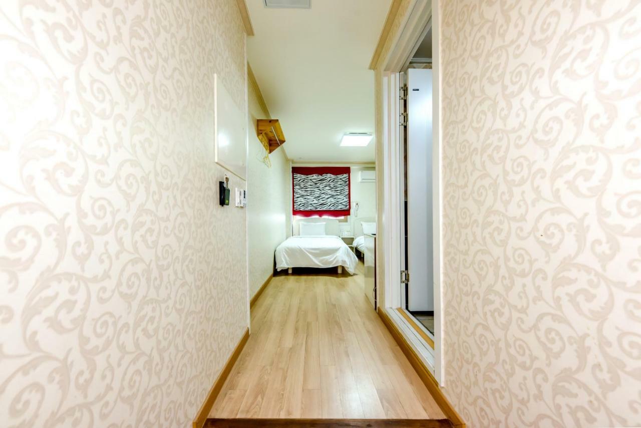 Tamragio Residence Hotel Jeju Eksteriør billede