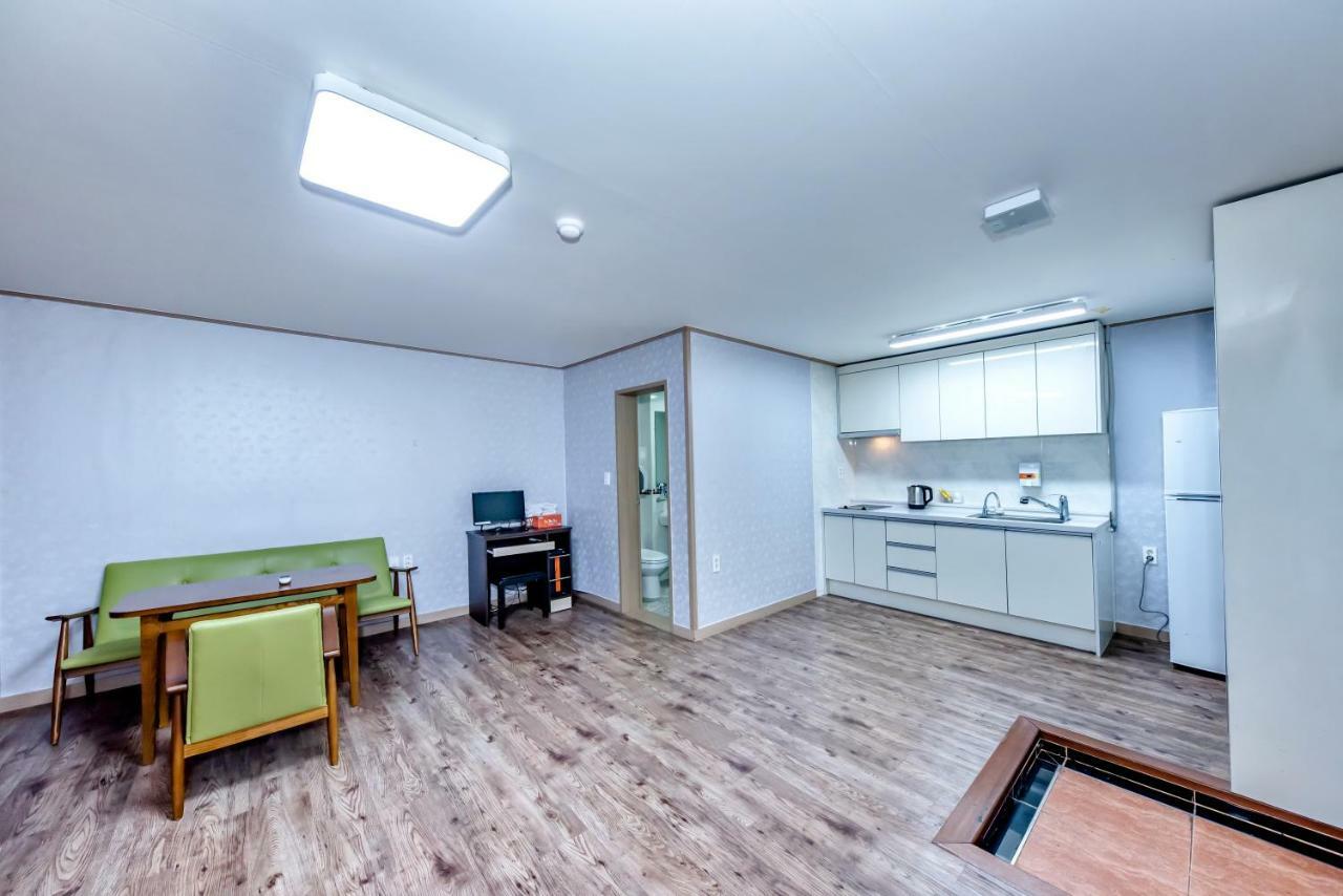 Tamragio Residence Hotel Jeju Eksteriør billede