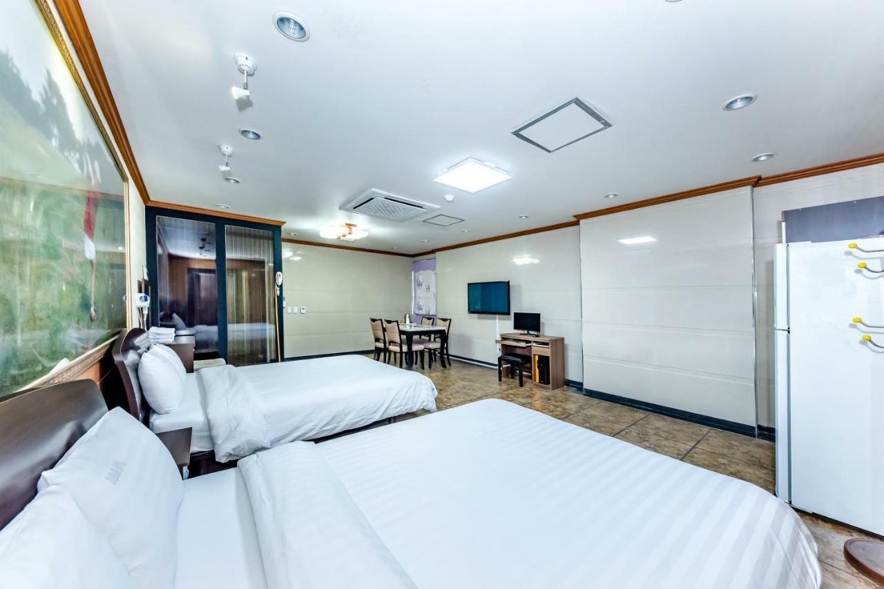 Tamragio Residence Hotel Jeju Eksteriør billede