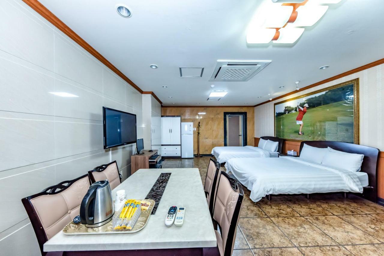 Tamragio Residence Hotel Jeju Eksteriør billede