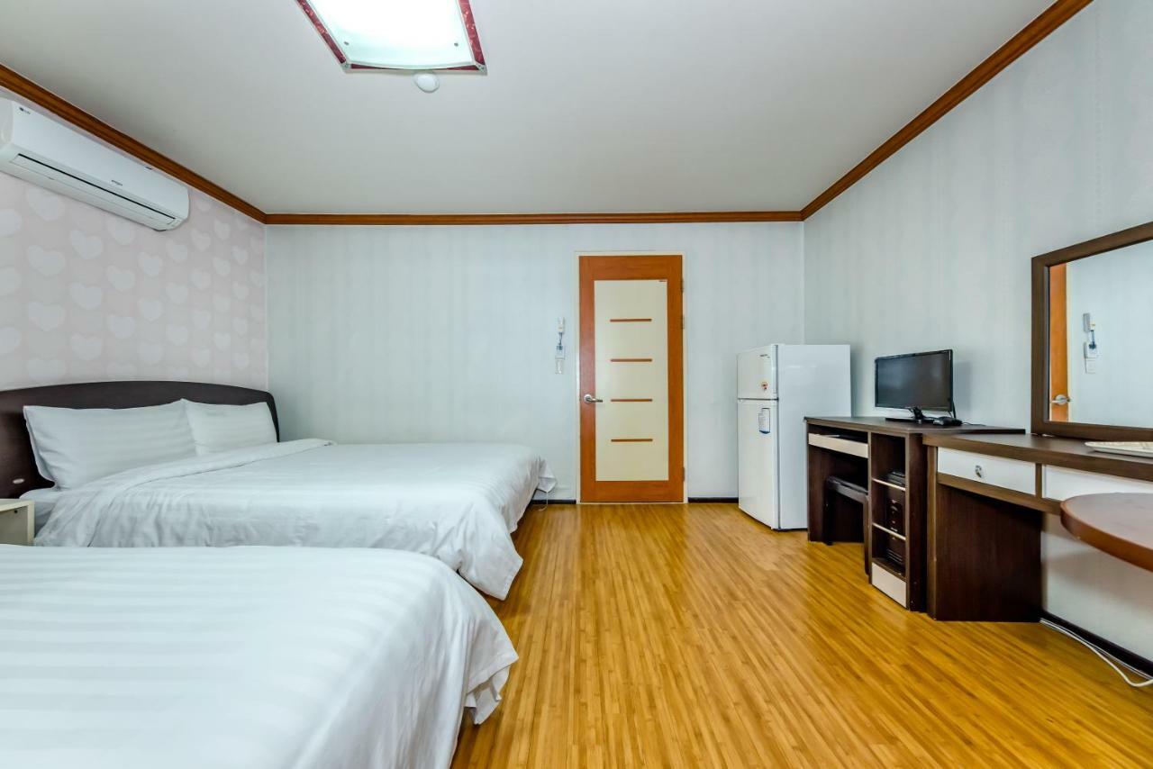 Tamragio Residence Hotel Jeju Eksteriør billede