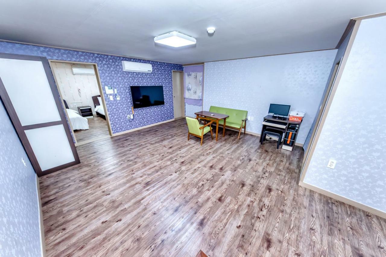 Tamragio Residence Hotel Jeju Eksteriør billede